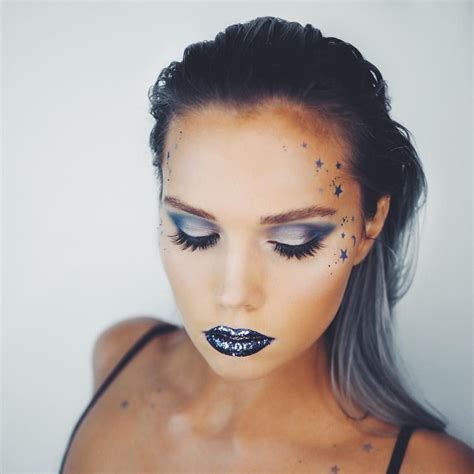 Glamour in the Galaxy: Celestial-Inspired Fall Makeup Looks